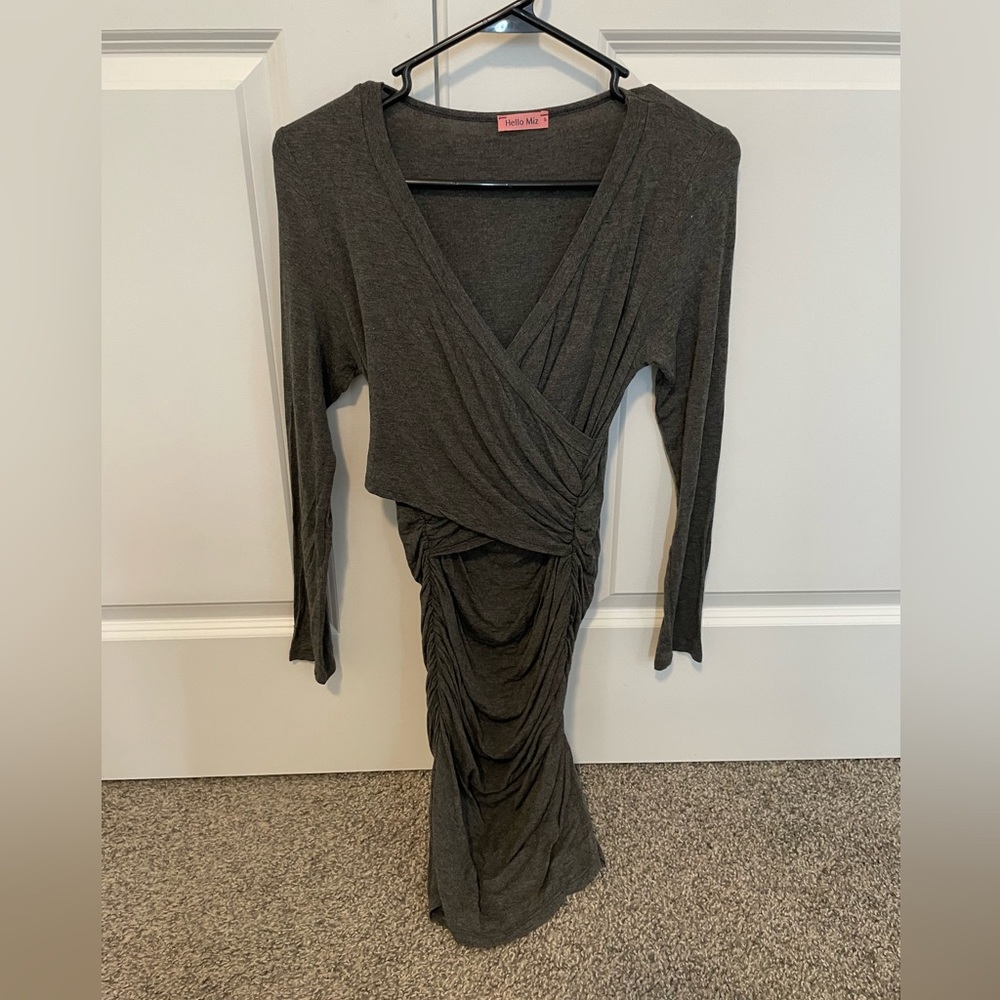 Maternity dress, stretchy material, gray, size small